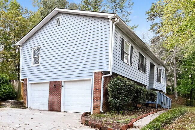 Foto del edificio - 1411 Hillside Pl SE
