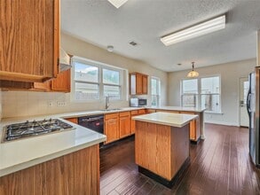 Building Photo - 9343 Starfire Ln