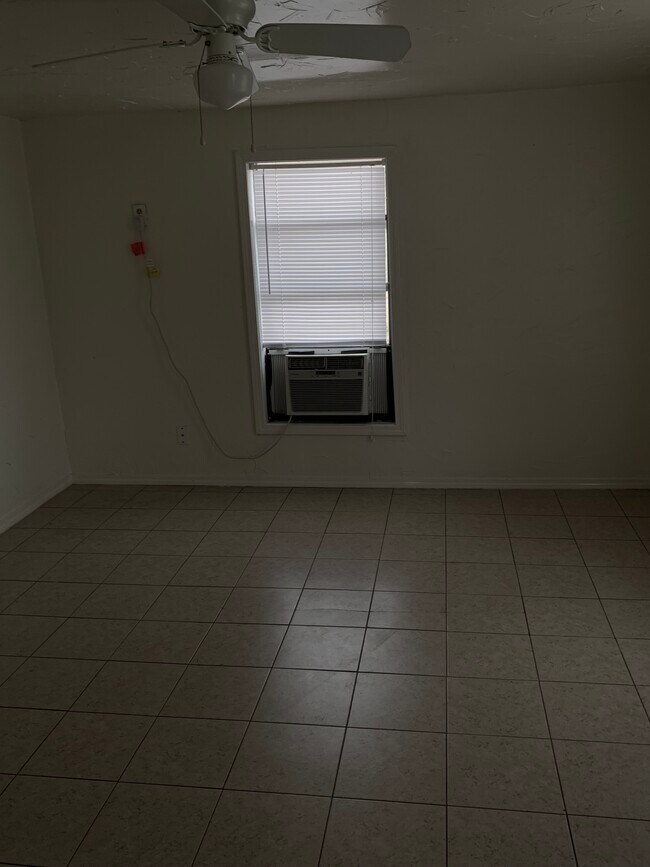 Foto del edificio - 1110 Wilson St