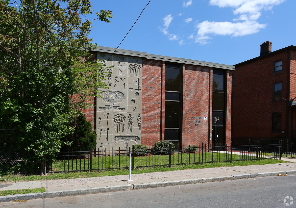 Building Photo - Seymour House
