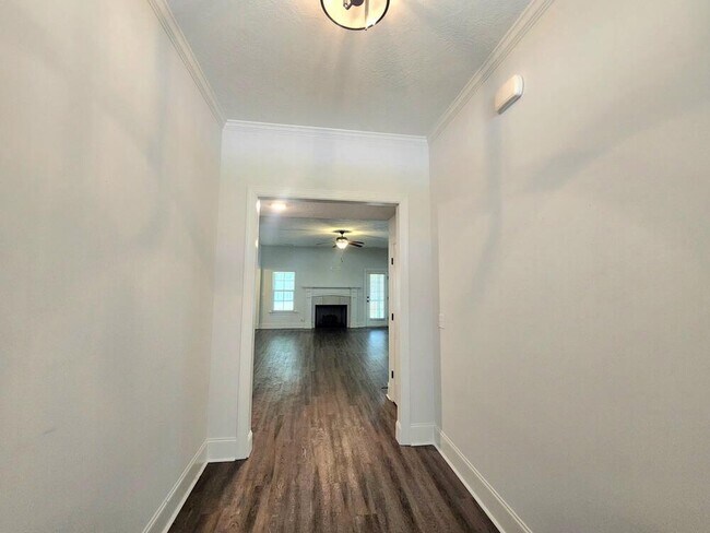 Foto del edificio - 734 Bancroft Dr