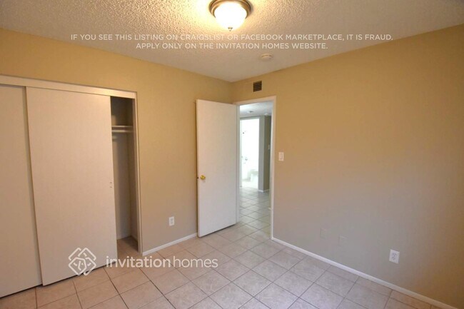 Building Photo - 3623 N 87th Ave