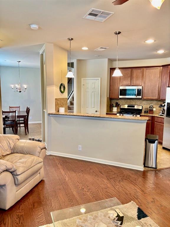 Foto del edificio - 3101 Davis Ln