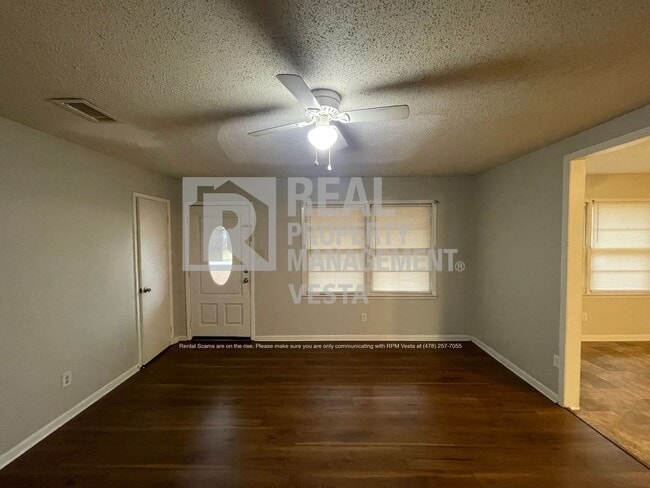 Foto del edificio - 102 Hope Pl