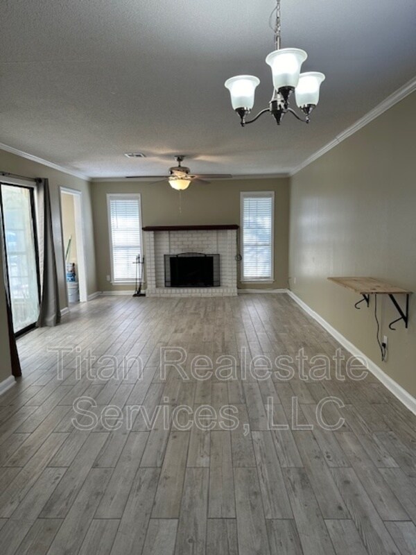 Building Photo - 106 Longfellow Dr