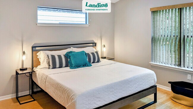 Foto del edificio - 2211 Thornton Rd