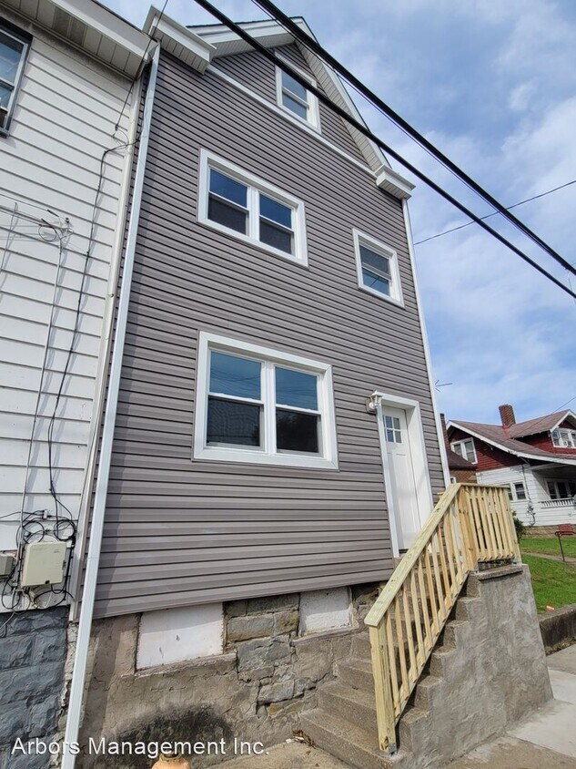 Foto principal - 4 br, 3 bath House - 3011 Shadeland Avenue
