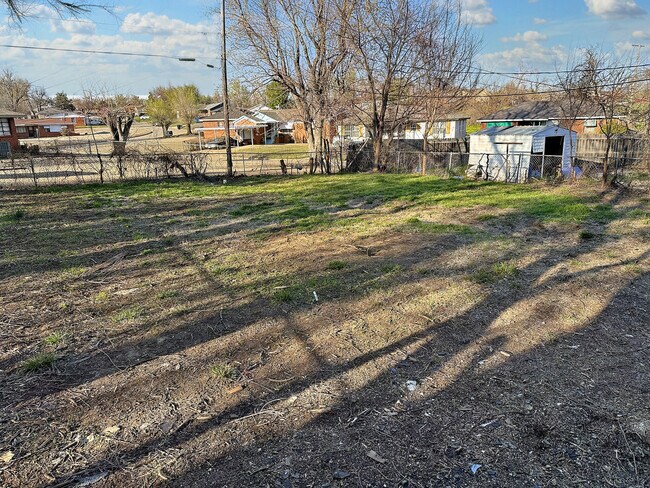 Foto del edificio - 3221 NE 16th St