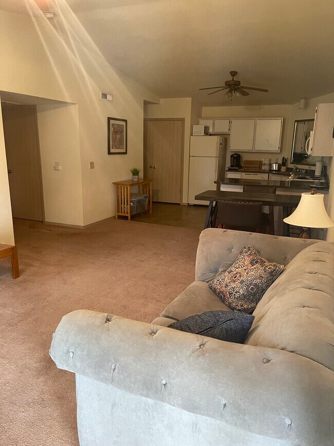 Foto del edificio - 4821 Clark Ln