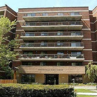 Building Photo - Beautiful Apt in Gated Community