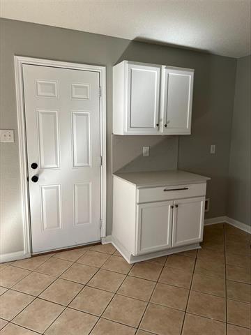 Foto del edificio - 2712 Lazy Oak Dr