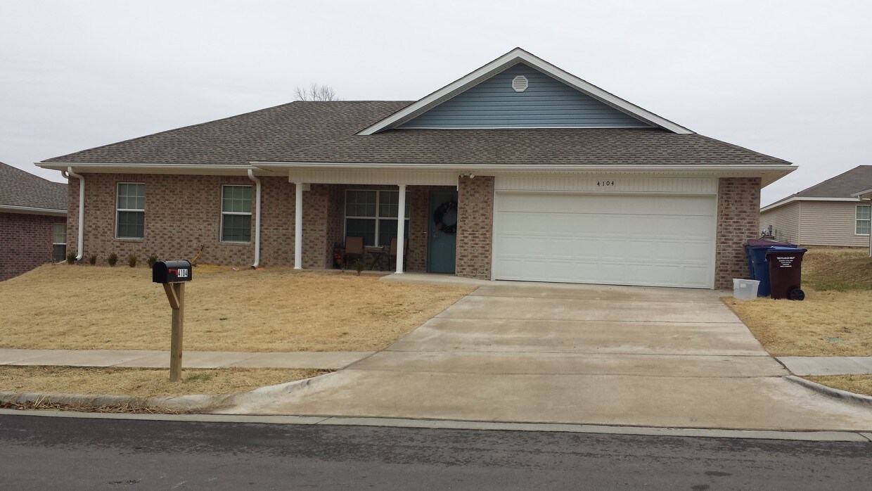 Foto principal - Walnut Park Estates