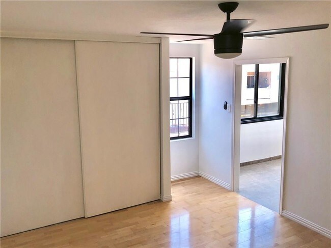 Building Photo - 4323 Brown St