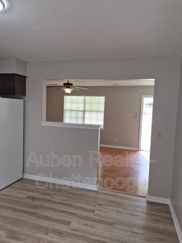 Building Photo - 4203 Davis Ln