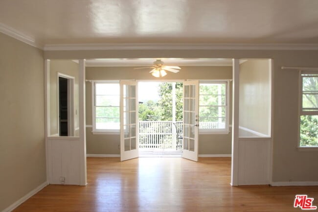 Building Photo - 15151 Encanto Dr