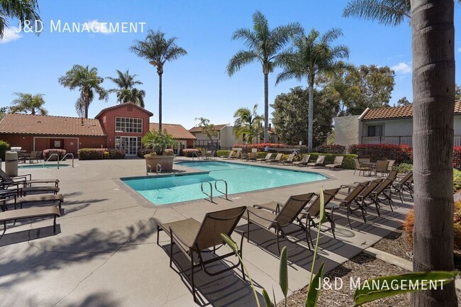 Building Photo - 2 bd / 2 ba Cantabria Condo