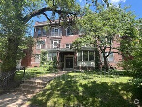 Building Photo - 6041 Waterman Blvd
