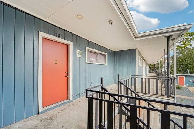 Interior Photo - Casa de Dali