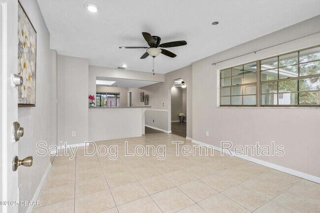 Foto del edificio - 1702 Carolina Ave