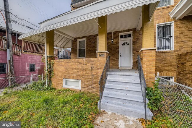 Building Photo - 1500 N Rosedale St