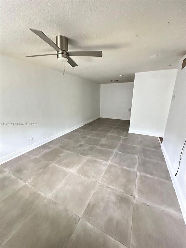 Primary Photo - 5303 NW 18th Ct