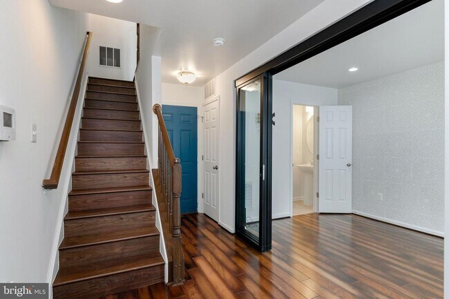 Foto del edificio - 12504 Rustic Rock Ln