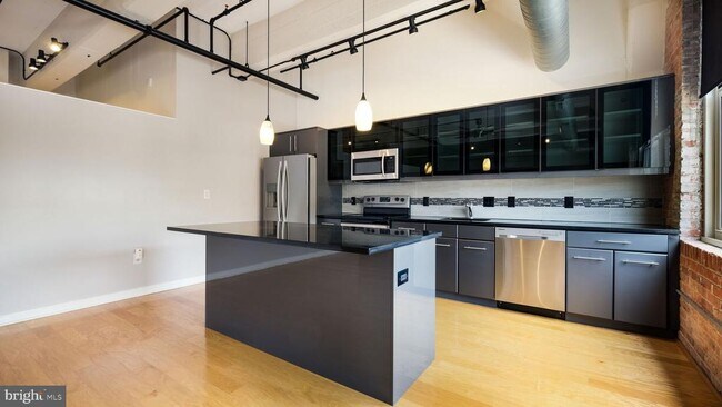 Building Photo - 444 N 4th St