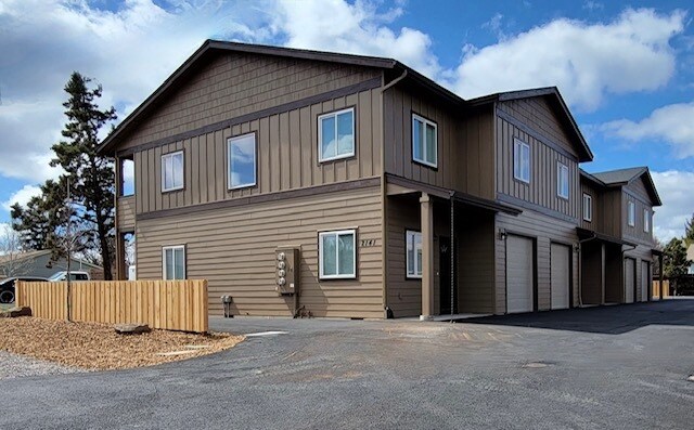Building Photo - 2174 SW 19th St