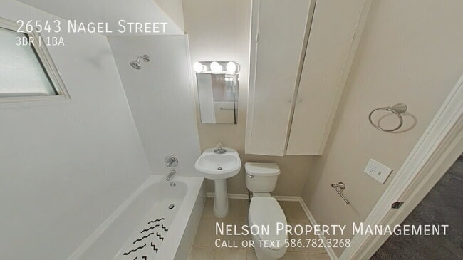 Foto del edificio - 26543 Nagel St