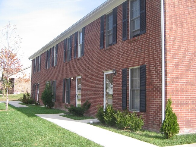 1105 Northwood Loop - 1099 Northwood Loop