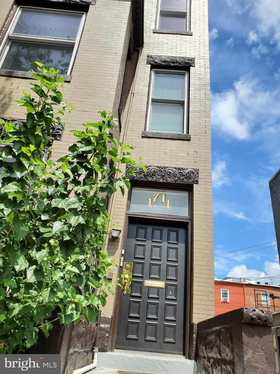 Foto del edificio - 1711 U St NW
