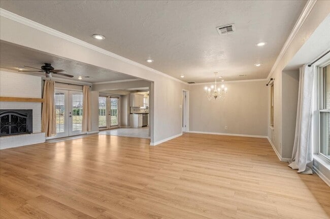 Building Photo - 7522 NW Stonegate- COMING SOON!