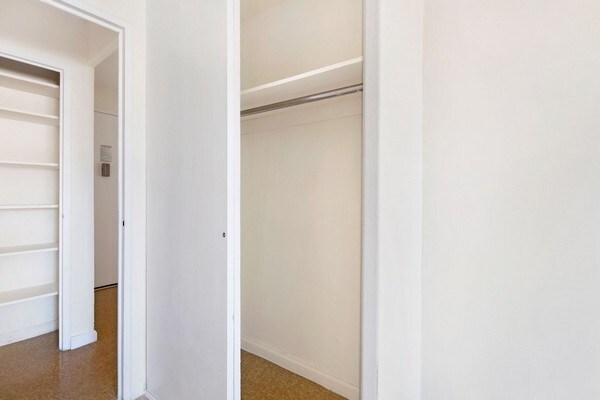 Foto principal - 96-08 57th Ave