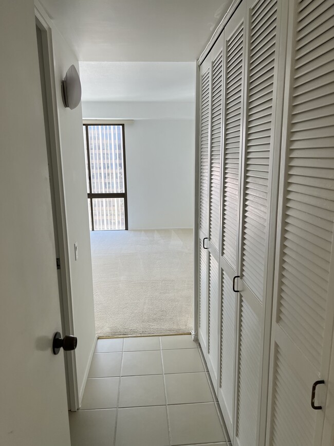 Photo - 700 RICHARDS St Apartment