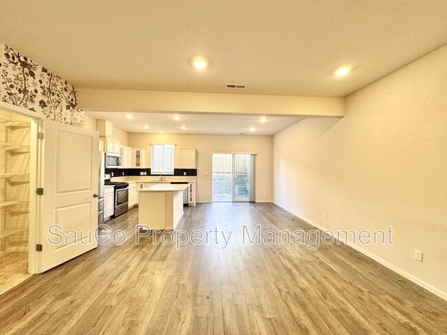 Foto del edificio - 914 N 18th Ave