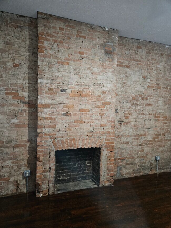 Bedroom 1 - 213 Findlay St