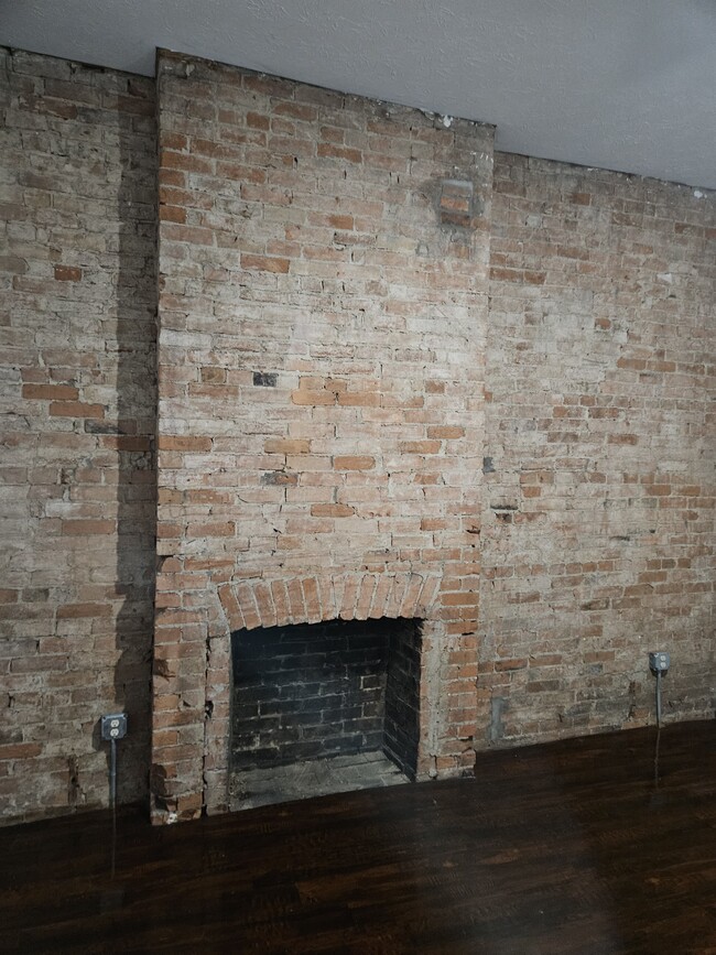 Bedroom 1 - 213 Findlay St