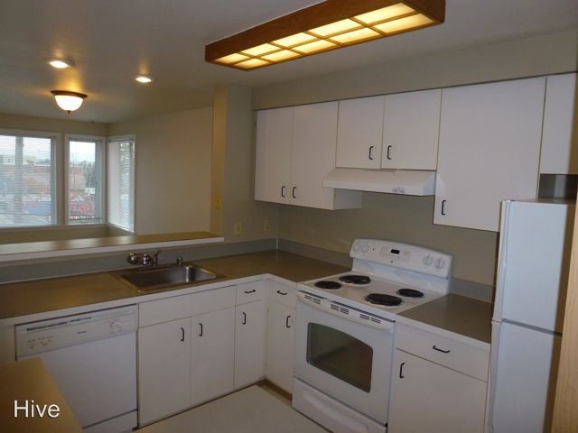 Primary Photo - 4459 Fremont Ave N