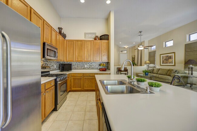 Foto del edificio - 7634 E San Fernando Dr