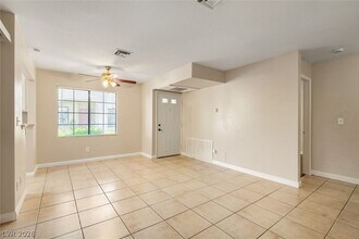 Building Photo - 4860 Nara Vista Way