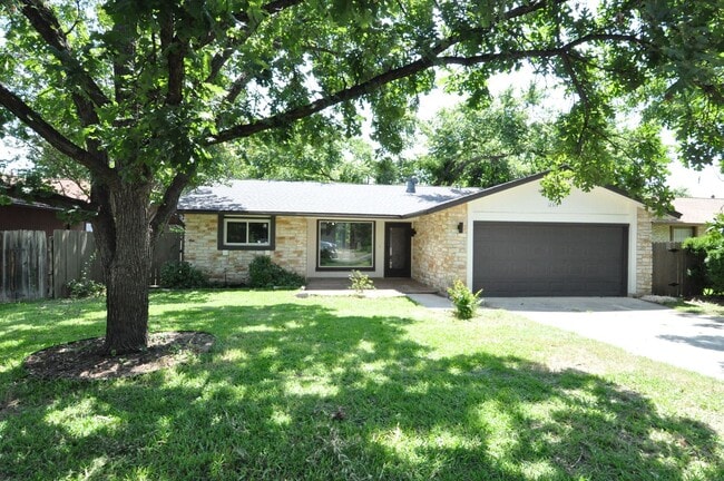 Building Photo - Great single level home in Anderson Mill. ...