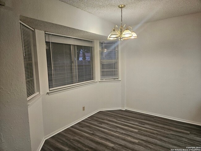 Building Photo - 4679 Misty Run Dr