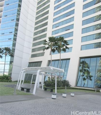 Building Photo - 88 Piikoi St