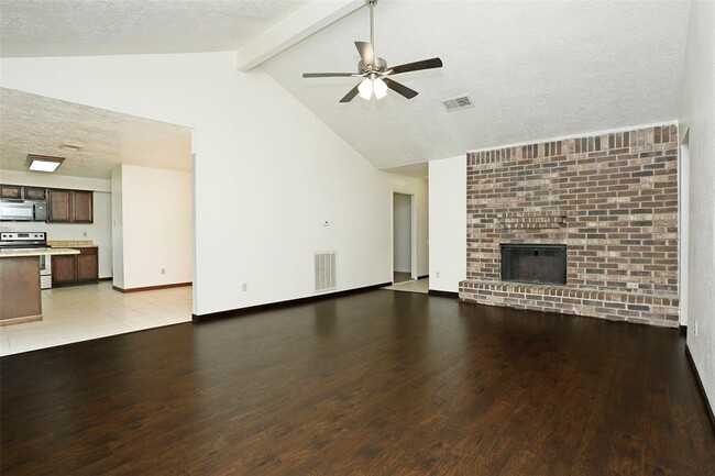 Building Photo - 1418 Crawley Ct