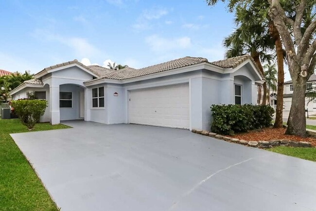 Building Photo - 1337 Reserve Dr