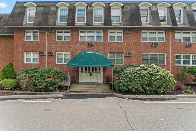 Foto del edificio - 34A Padanaram Ave