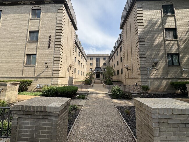 Foto del edificio - 4355 Maryland Ave