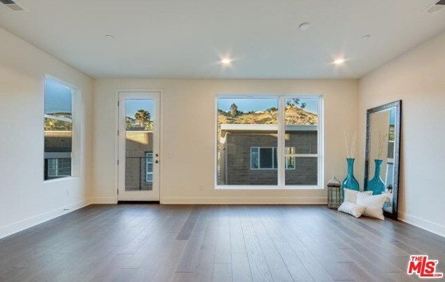 Foto del edificio - 2769 Wright Ln