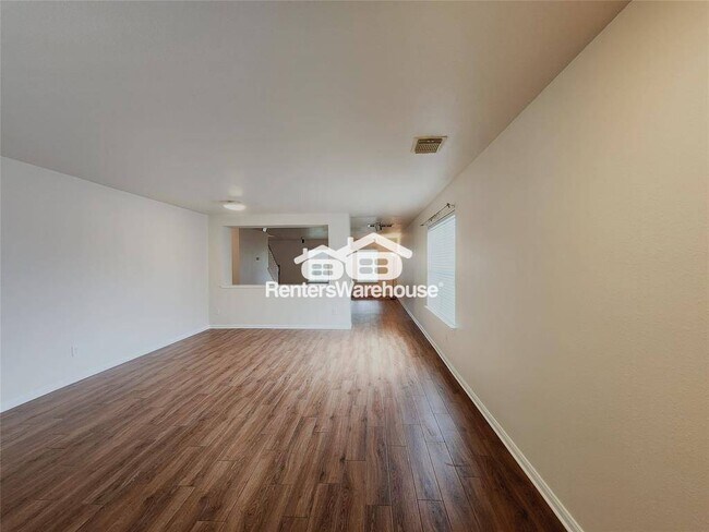 Foto del edificio - 9318 Windswept Grove Dr