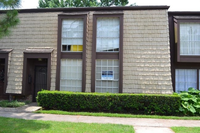 Building Photo - 10138 Beekman Pl Dr